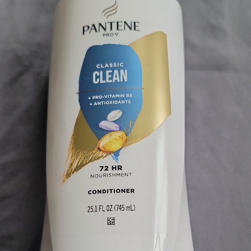 PANTENE Pro-V Classic Clean Conditioner 72 HOUR 25 FL OZ